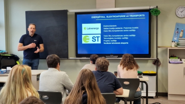 Izzinām ilgstspējīgas karjeras iespējas