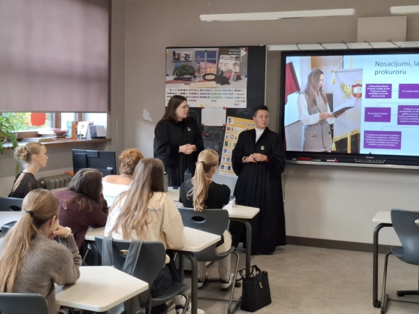 Izzinām ilgstspējīgas karjeras iespējas