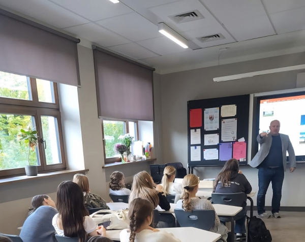 Izzinām ilgstspējīgas karjeras iespējas