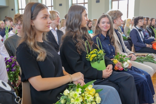 Zinību diena