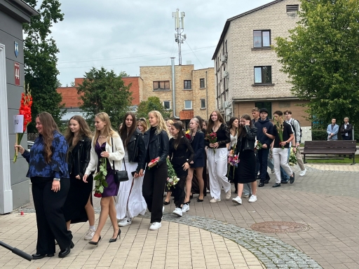 Zinību diena