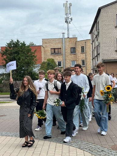 Zinību diena