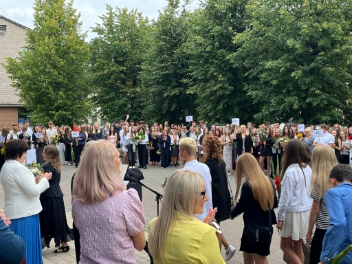 Zinību diena