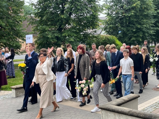 Zinību diena