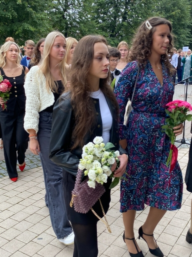 Zinību diena