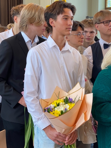 Zinību diena