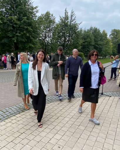 Zinību diena