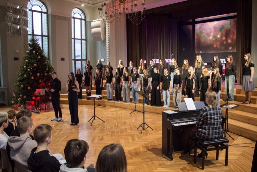 Semestra noslēguma Ziemassvētku koncerts "Mūsu mājās valda prieks!"