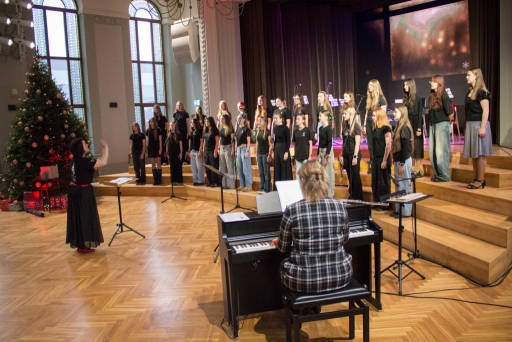 Semestra noslēguma Ziemassvētku koncerts "Mūsu mājās valda prieks!"