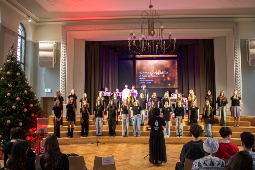 Semestra noslēguma Ziemassvētku koncerts "Mūsu mājās valda prieks!"