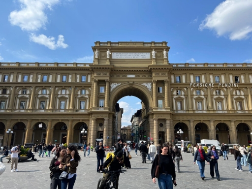 Jelgavas Valsts ģimnāzijas skolotāji izglītojas Florencē, Itālijā ERASMUS+