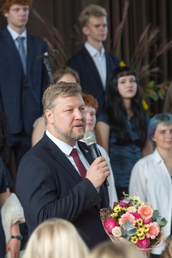 Zinību diena