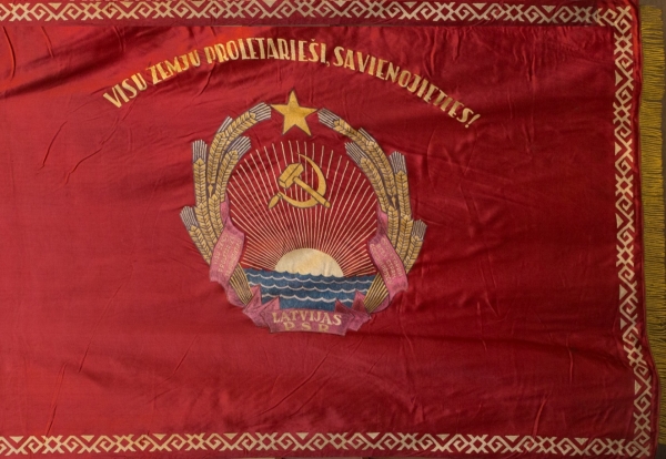 Padomju skolas karogs