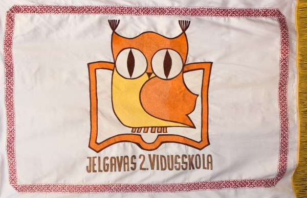 Jauna Latvija, jauns karogs