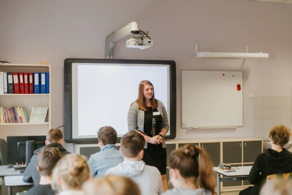 Skolotāja Liene Krieviņa – 25 Latvijas labāko pedagogu vidū