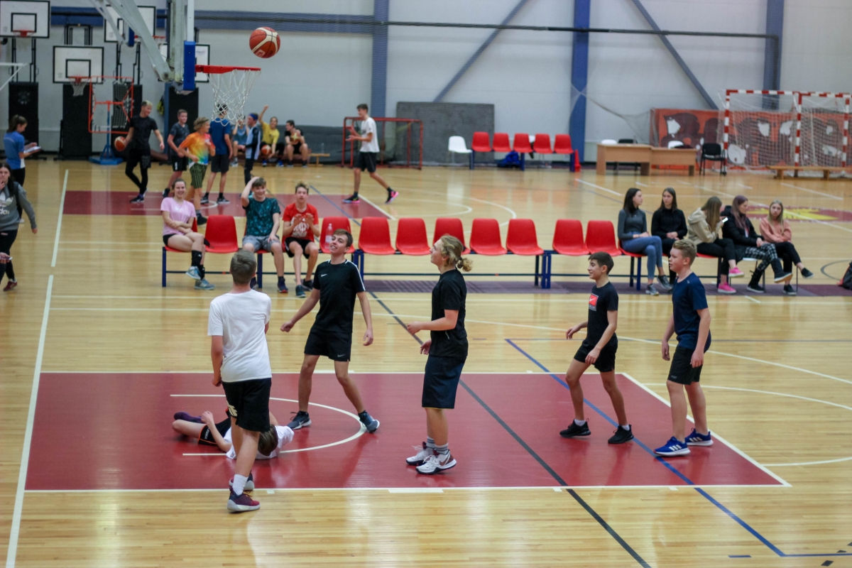 Pamatskolas Basketbola Sacensības - Jelgavas Valsts ģimnāzija