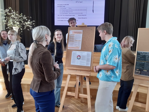 Pirmā angļu valodas pētniecisko darbu konference notikusi!