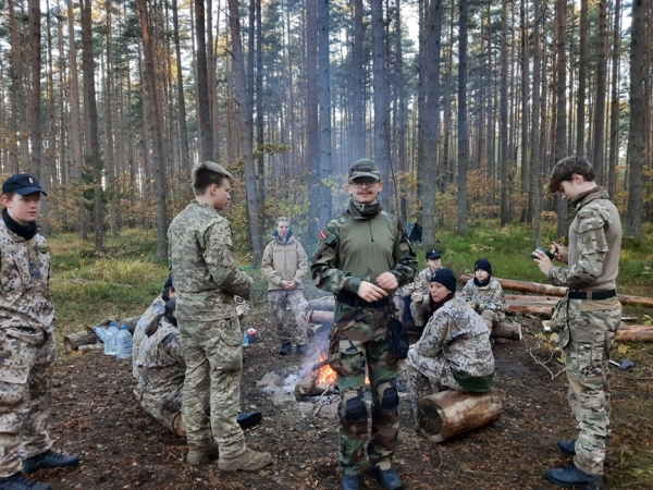 Rudens nometne Būriņu mežā
