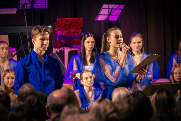 Ziemassvētku ieskaņas koncerts "Mūsu mājās valda prieks"