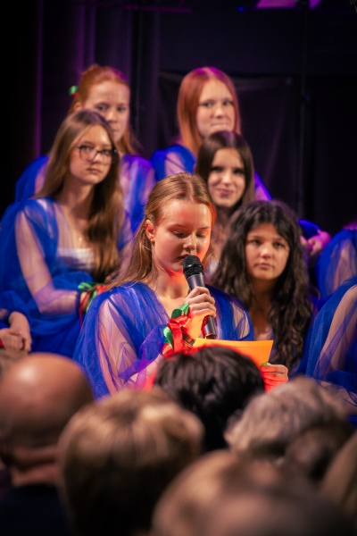 Ziemassvētku ieskaņas koncerts "Mūsu mājās valda prieks"