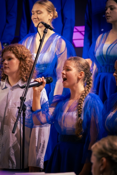 Ziemassvētku ieskaņas koncerts "Mūsu mājās valda prieks"