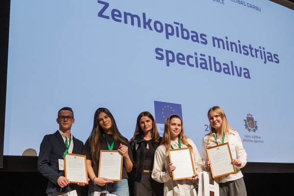 Lepojamies ar panākumiem Latvijas skolēnu 50. zinātniskās pētniecības darbu valsts konferencē