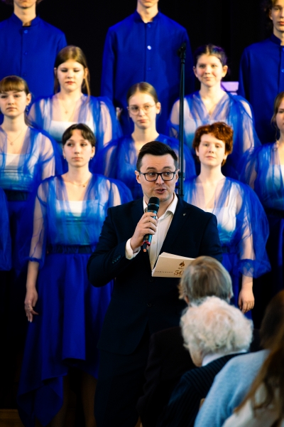 &ldquo;Kā uguns&hellip;&rdquo; paaudzes vienojo&scaron;s stāsts SKALU jubilejas koncertā