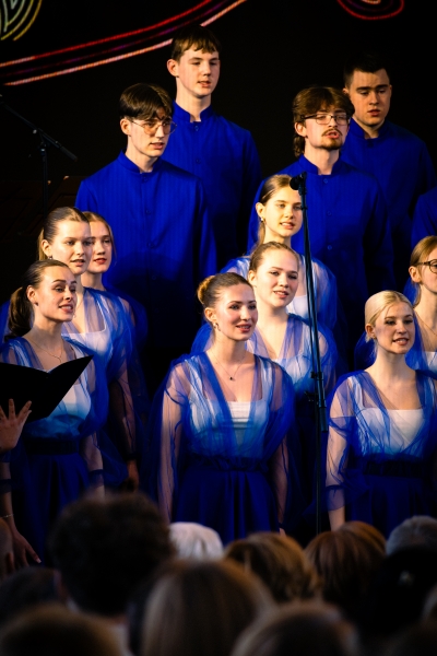 &ldquo;Kā uguns&hellip;&rdquo; paaudzes vienojo&scaron;s stāsts SKALU jubilejas koncertā