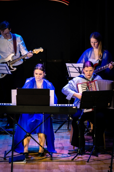 &ldquo;Kā uguns&hellip;&rdquo; paaudzes vienojo&scaron;s stāsts SKALU jubilejas koncertā