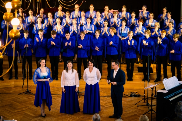 &ldquo;Kā uguns&hellip;&rdquo; paaudzes vienojo&scaron;s stāsts SKALU jubilejas koncertā