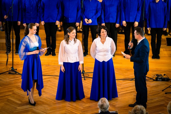 &ldquo;Kā uguns&hellip;&rdquo; paaudzes vienojo&scaron;s stāsts SKALU jubilejas koncertā