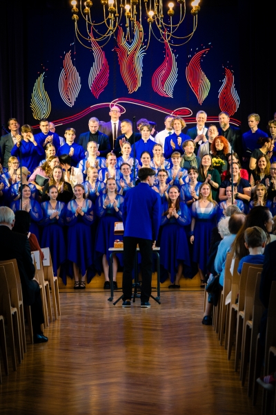 &ldquo;Kā uguns&hellip;&rdquo; paaudzes vienojo&scaron;s stāsts SKALU jubilejas koncertā