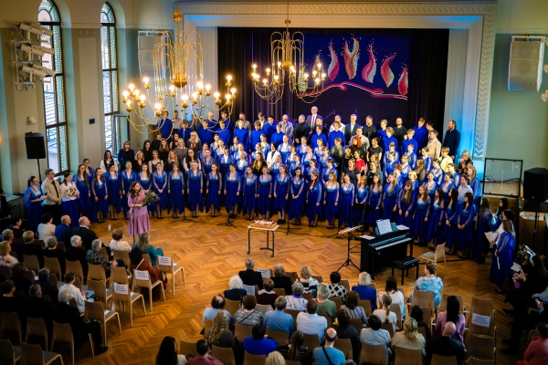 &ldquo;Kā uguns&hellip;&rdquo; paaudzes vienojo&scaron;s stāsts SKALU jubilejas koncertā