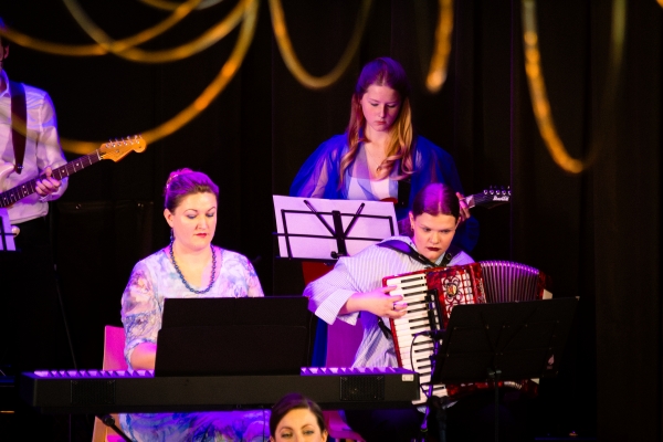 &ldquo;Kā uguns&hellip;&rdquo; paaudzes vienojo&scaron;s stāsts SKALU jubilejas koncertā