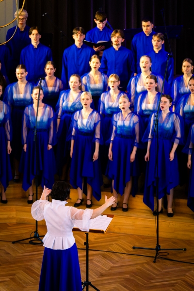 &ldquo;Kā uguns&hellip;&rdquo; paaudzes vienojo&scaron;s stāsts SKALU jubilejas koncertā