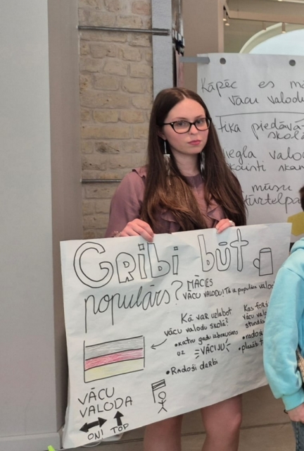 Panākumi Latvijas vācu valodas skolotāju asociācijas konkursā "Poesie mal anders"