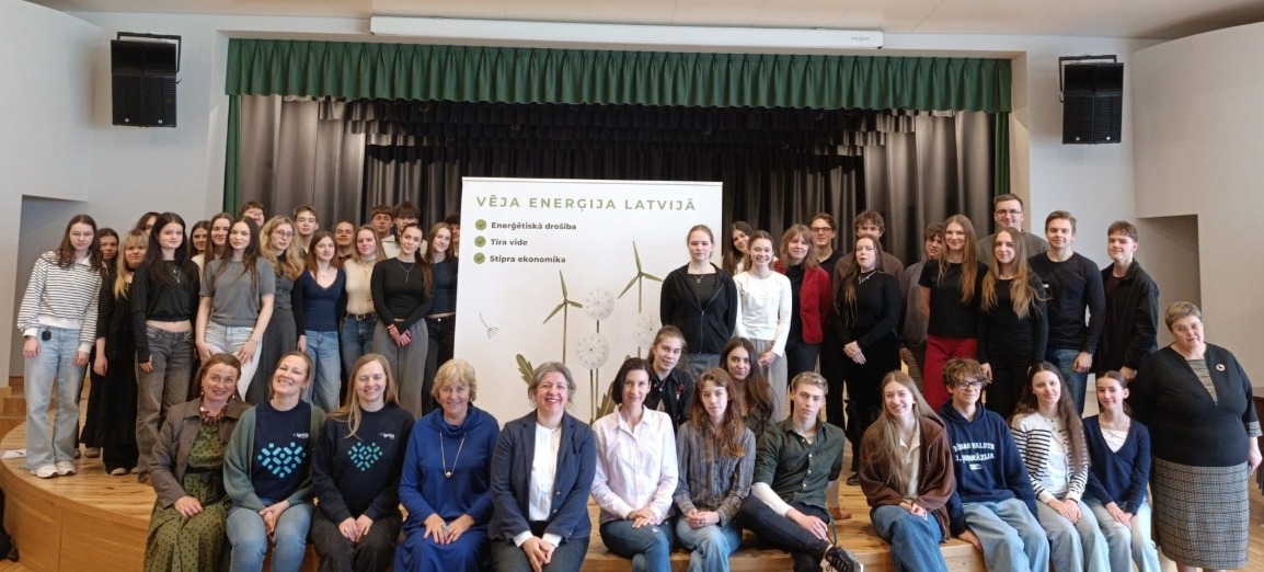 Mūsējiem lielisks sniegums deba&scaron;u turnīrā